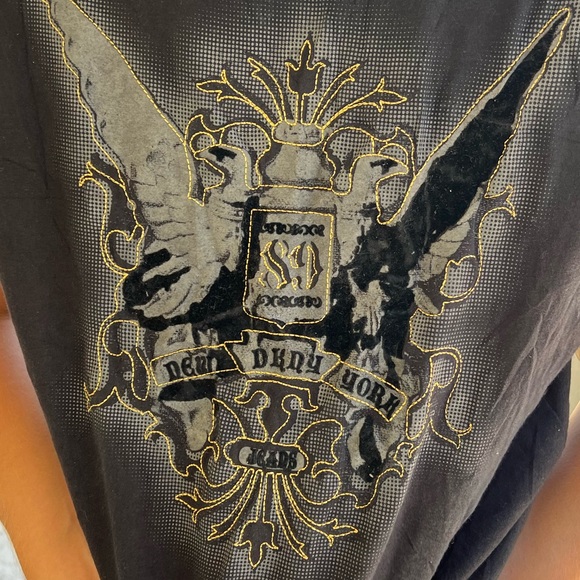 NEW DKNY JEANS MEN CITY RUSH GOLD THREAD T SHIRT STATUE ANGEL WINGS METALLIC GUY - Picture 8 of 16